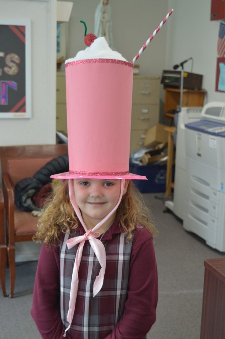 Crazy Hat Day 2019 (13) - Saint Francis Xavier Elementary School